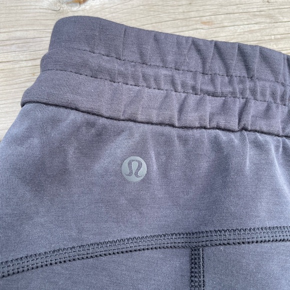 Lululemon sweatpants - Picture 5 of 6